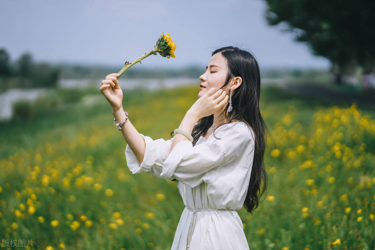 生肖虎女勇往直前，生肖猴女智慧灵动，谁更具魅力？